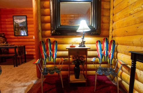 Mullan Condo | Moses Ski Shack - Luxury Condo 10 min to Lookout Pass!