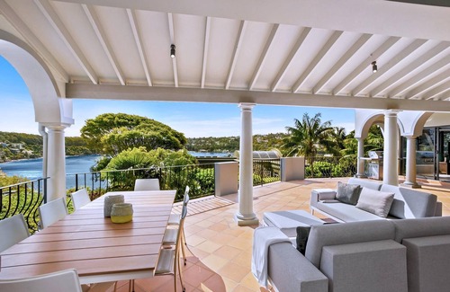 Cammeray House | MOSMAN - HOPE2 - Hopetoun Avenue - Luxury 5BR Home with Harbour Views Between Balmoral Chinamans Beaches