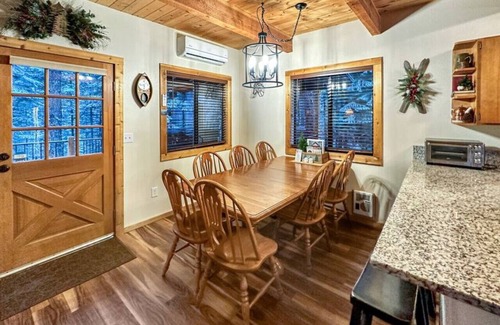 Cascade Apartment | Mossy Pines Cabin .