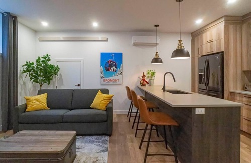 Bromont Apartment | Most beautiful condo 101 in Bromont Vieux