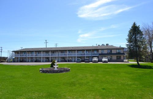 Campbellford Hotel | Motel 6 Campbellford, ON