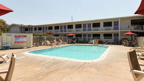 Chico Hotel | Motel 6-Chico, CA