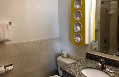 Concord Hotel | Motel 6 Concord, CA