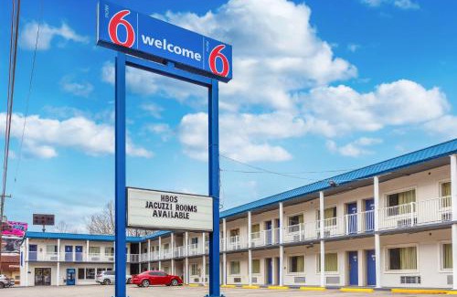 Huntington Hotel | Motel 6-Huntington, WV