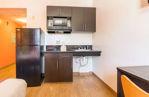 Church Street Hotel | Motel 6 Jonesboro, GA