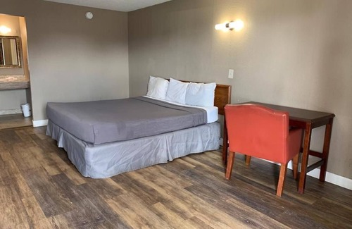 New Port Richey Hotel | Motel 6 New Port Richey, FL