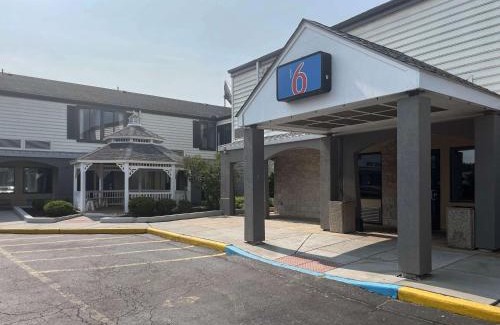 Newark Hotel | Motel 6-Newark, DE