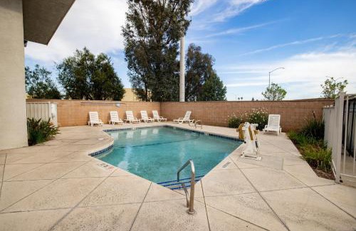 Ontario Hotel | Motel 6 Ontario, CA - Airport