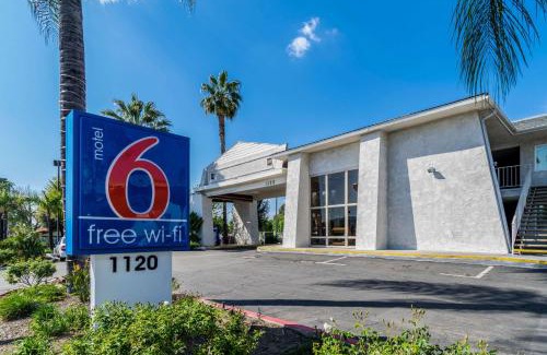 Redlands Hotel | Motel 6-Redlands, CA