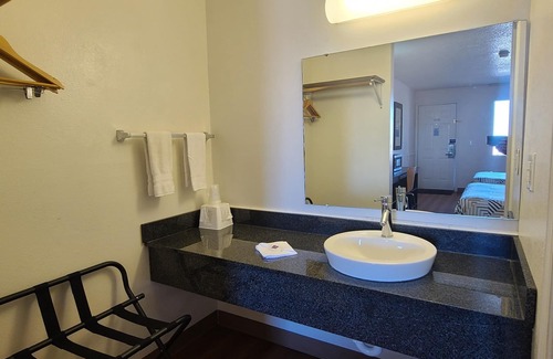 Rolla Hotel | Motel 6 Rolla, MO
