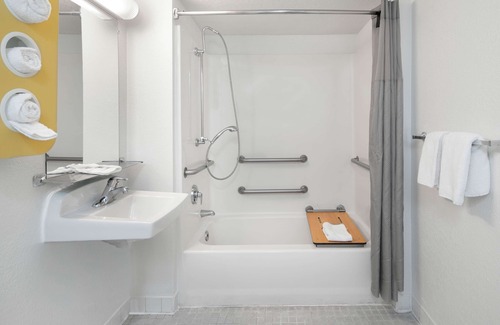 Thousand Oaks Hotel | Motel 6 Thousand Oaks, CA