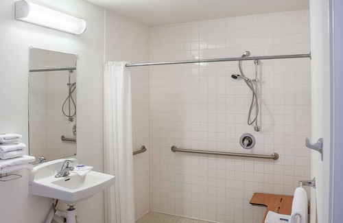 Ukiah Hotel | Motel 6 Ukiah, CA