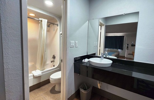 Webster Hotel | Motel 6 Webster, TX - Houston - Nasa Lake