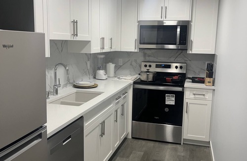 Southeast Calgary House | Motherland Seton Calgary Cozy Suite