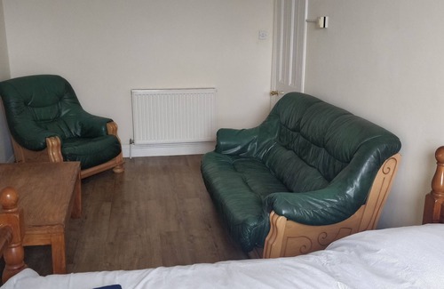 Plymouth Apartment | Mount Gould Apartment