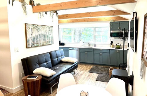 West Alton Cottage | Mount Major Cottage - Gateway to NH Lakes & Mountains