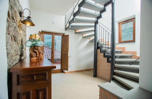 Vitulano House | Mount Paradise