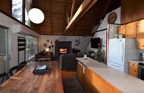 Twain Harte Cabin | Mountain Adventures Await ~ Spacious Family Chalet ~ Near Dodge Ridge & Yosemite