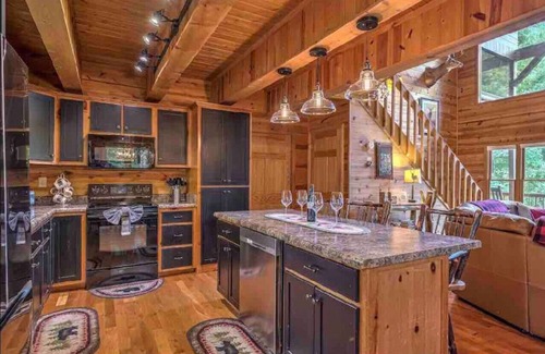Morganton Cabin | Mountain Breeze Retreat (next to Blue Ridge)