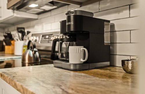 Ridgecrest House | Mountain cabin near Black Mt/Asheville w/Hot tub