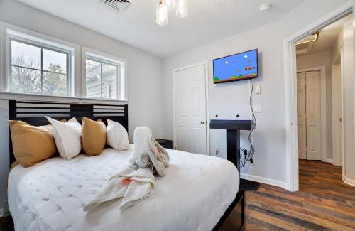 Tannersville House | Mountain Chalet Ski, Hike, & Explore