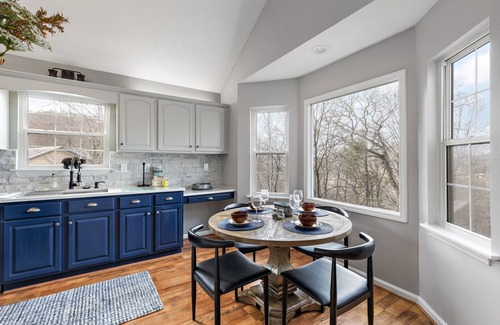 Boone Cottage | Mountain Cottage on Ski Slopes