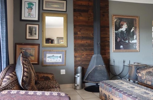 Emalahleni Apartment | Mountain dew