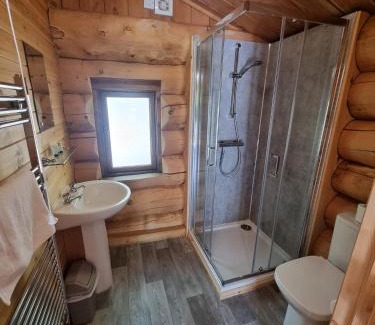 Marshbrook House | Mountain Edge Resort Lodge 1 with Hot Tub