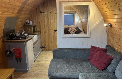 Marshbrook House | Mountain Edge Resort Mega pod 2 with Hot Tub