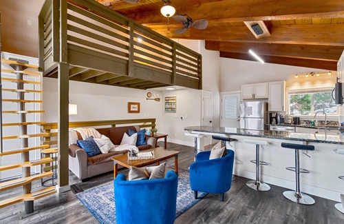 Tahoe Village House | Mountain Escape Near Heavenly Lodge | Sleeps 8