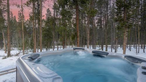 Forest Hills House | Mountain Gate