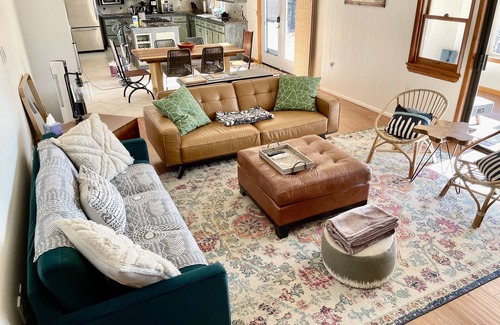 Cedar Ridge House | Mountain Getaway, just 6 miles away from town!