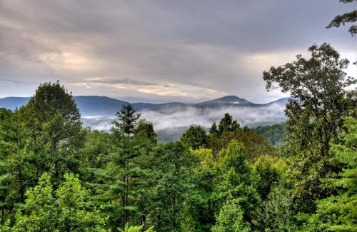 Mineral Bluff House | Mountain High Lodge - Mineral Bluff GA