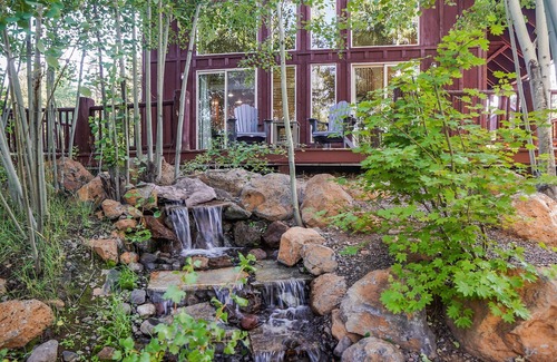 Klamath Falls Cabin | Mountain Home Cabin Retreat near Lake of the Woods and Crater Lake