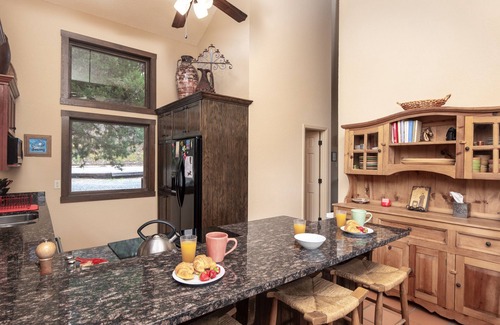 Ruidoso House | Mountain Home close to Downtown with Stunning Views of Sierra Blanca
