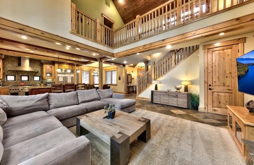 Montgomery Estates Cabin | Mountain Home, Hot Tub, Game Room, Arcade Games and Foosball, Near Heavenly, Walk-to-Trails
