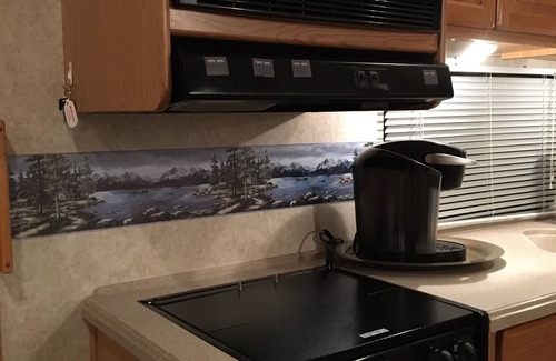 Cleveland House | Mountain/Lake Retreat RV Pet Friendly