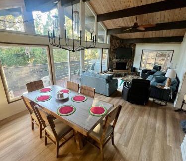 Crestline House | Mountain Lakehouse