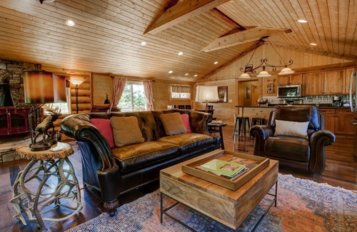 Skyland House | Mountain Laurel Oasis | Asheville Area Home with Private Pool