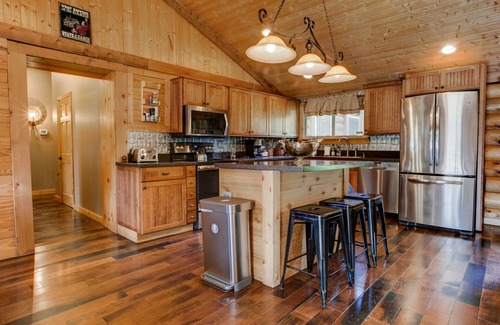 Skyland House | Mountain Laurel Oasis | Asheville Area Home with Private Pool
