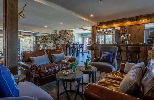 Killington Hotel | Mountain Meadows Lodge