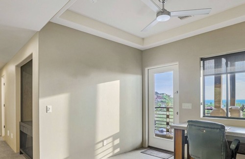 Ocotillo Hills House | “MOUNTAIN OASIS” City Views-Spa-Pool-Hiking-Game room-lots of gathering spaces!