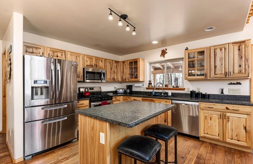 Williams Cabin | Mountain oasis, Grand Canyon/Williams getaway!