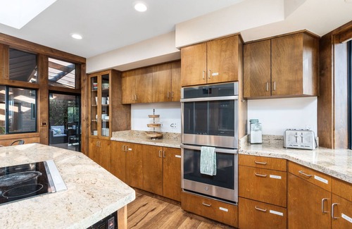 Oakhurst Cabin | Mountain Oasis! Indoor Hot Tub, Game Room, VIEWS!