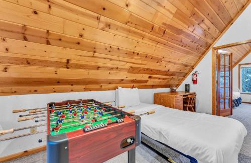 Serene Lakes House | Mountain Retreat Near Ski Resorts and Lake