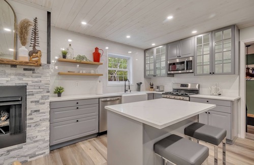 Albrightsville House | Mountain Retreat with Hot Tub, Fire Pit, Games and fully fenced in yard