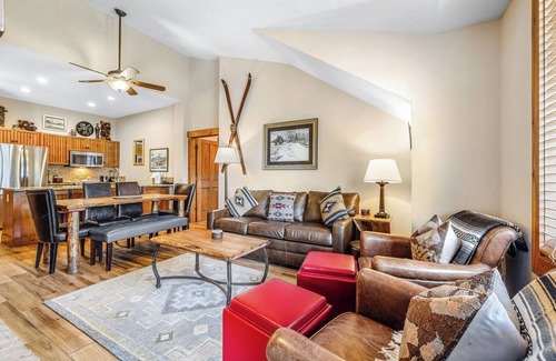 Breckenridge Condo | Mountain Thunder Bluebird Condo: Ski In, Top-Floor w/Views, Resort Amenities