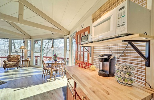 Beech Mountain Cottage | Mountain Treehouse: A Unique Hilltop Hideaway