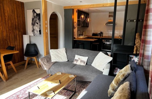 Morzine Apartment | Mountain View Cozy Apartment in Morzine