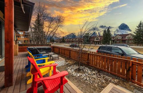 Teepee Town House | Mountain View Escape with Private Hot Tub & Patio